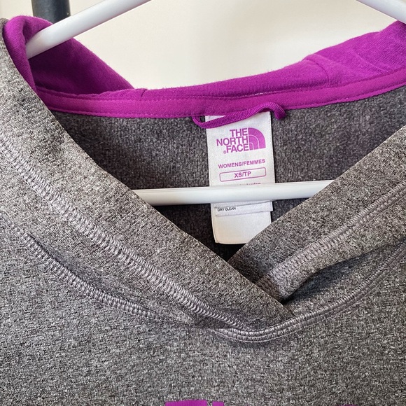 North Face Athletic Sweater - Picture 3 of 5